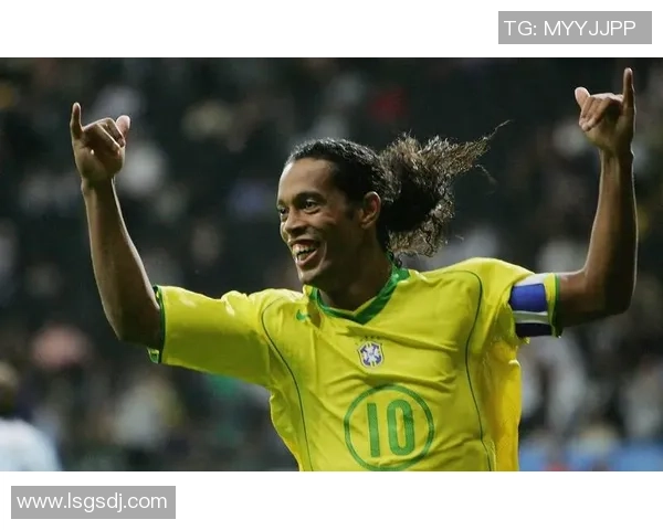 把足球当篮球踢的球星：盘点那些独特球技的传奇人物